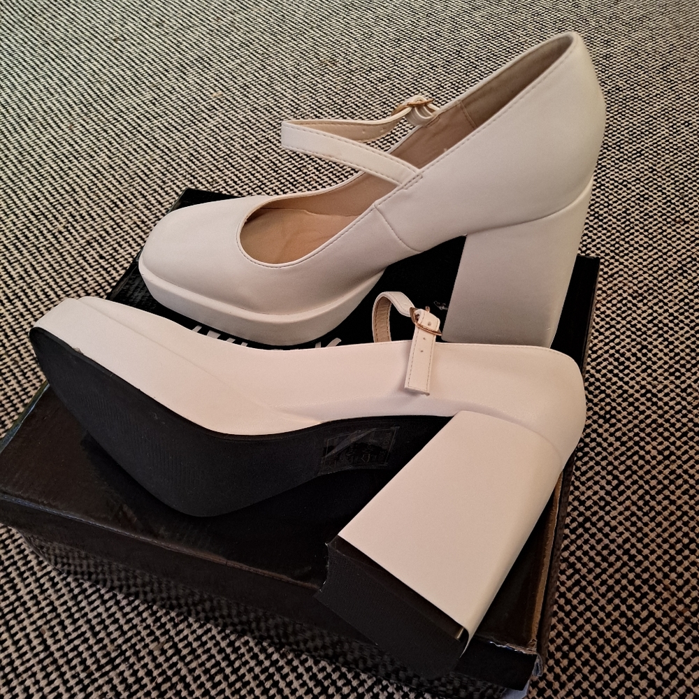 Platform mary janes